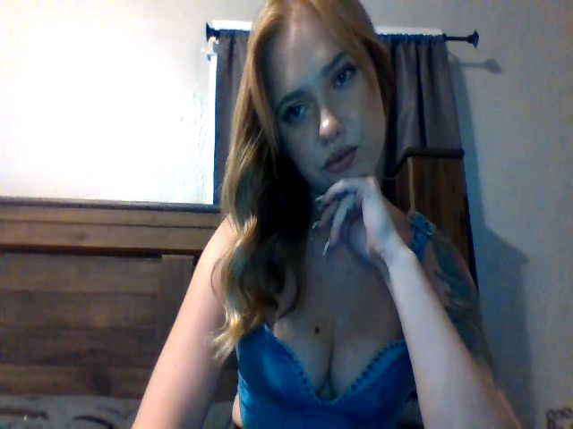 Live sex webcam photo for Faithisabelle #273943832