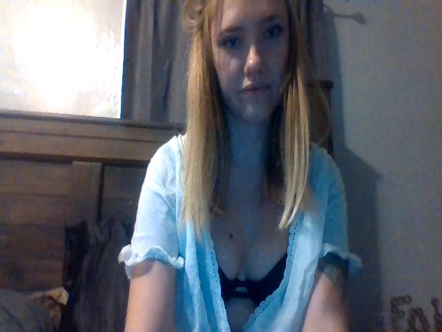 Live sex webcam photo for Faithisabelle #273995750