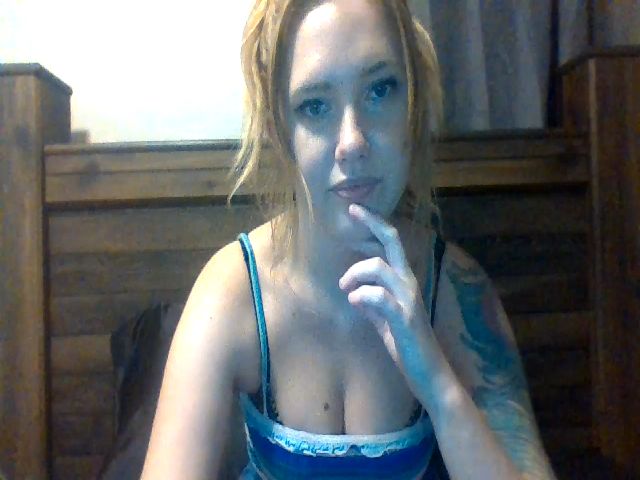 Live sex webcam photo for Faithisabelle #274083437