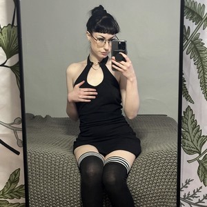 Live sex webcam photo for FakeGothGurl #278221046