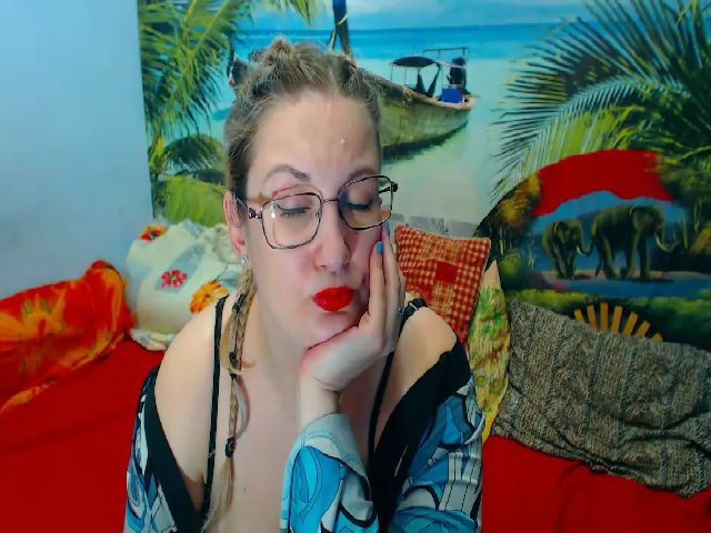 Live sex webcam photo for Fallonxx #273706343