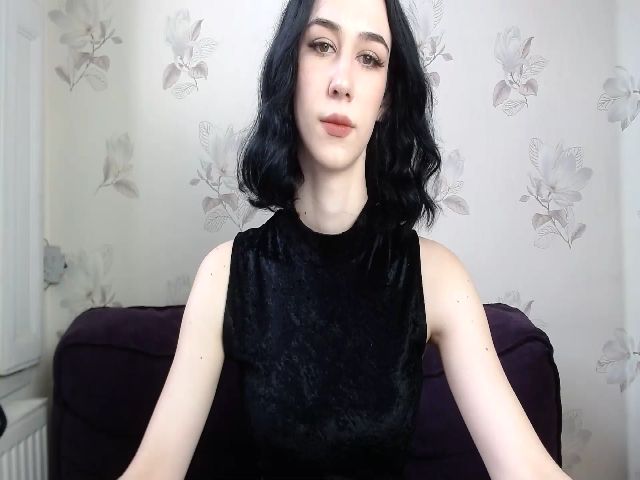 Live sex webcam photo for FantasyAlisse #274392033