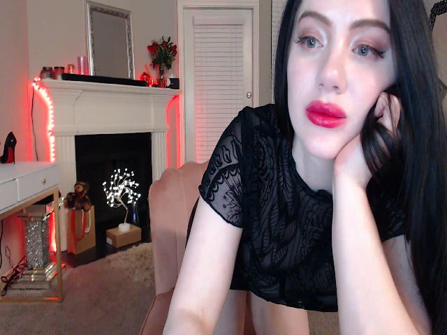 Live sex webcam photo for Fawnnn_ #272421028