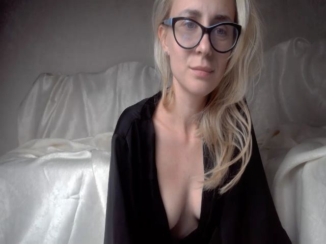 Live sex webcam photo for Feral_flowers #273712652