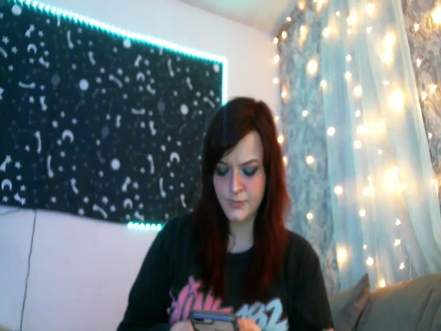 Live sex webcam photo for FloraSky #274405491