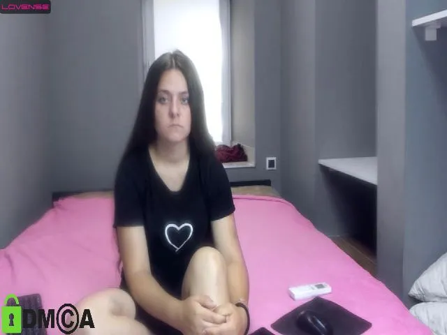 Live sex webcam photo for Flowerss_ #274246104