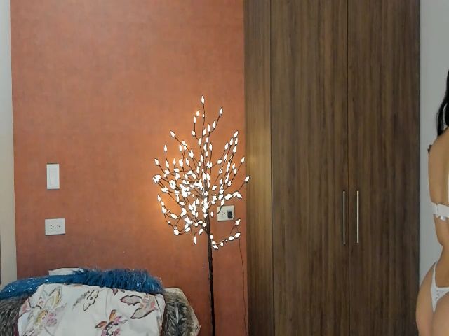 Live sex webcam photo for Forevermanu #271747375