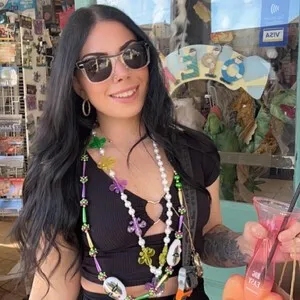 Live sex webcam photo for FoxxiLoxxi #291577419