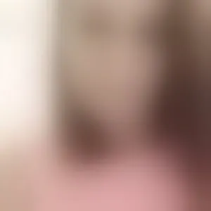 Live sex webcam photo for FoxxyFaye #292766321