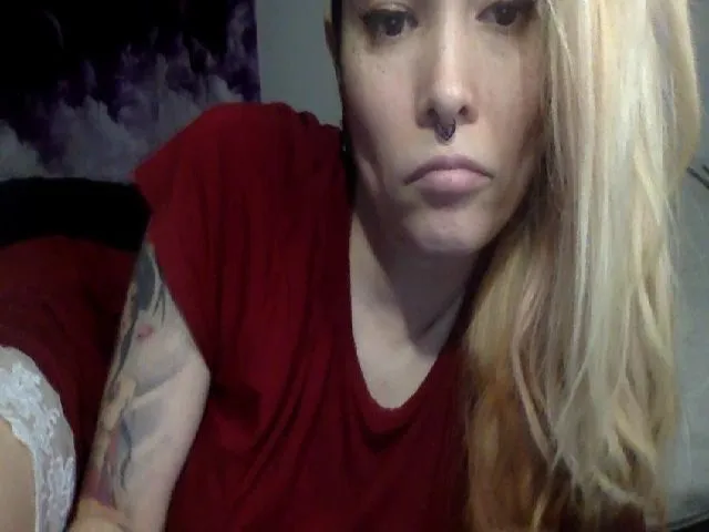 Live sex webcam photo for FRANKK_CASTLE #271706045