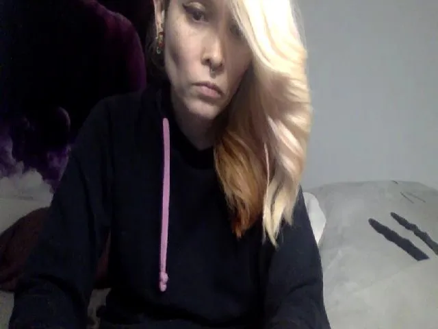 Live sex webcam photo for FRANKK_CASTLE #271738845