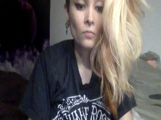 Live sex webcam photo for FRANKK_CASTLE #271833335