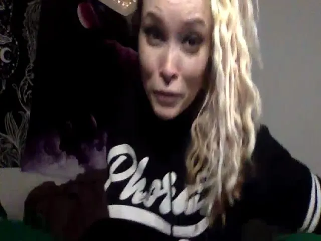 Live sex webcam photo for FRANKK_CASTLE #272076302