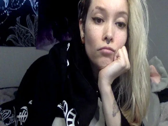 Live sex webcam photo for FRANKK_CASTLE #272468968