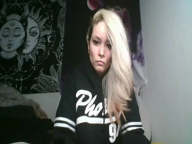 Live sex webcam photo for FRANKK_CASTLE #272580595