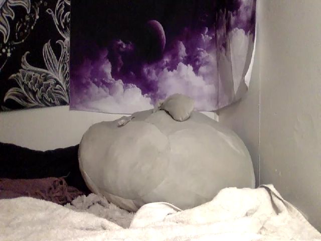 Live sex webcam photo for FRANKK_CASTLE #272975681