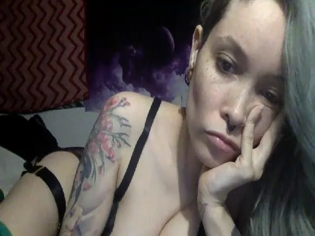 Live sex webcam photo for FRANKK_CASTLE #273030067