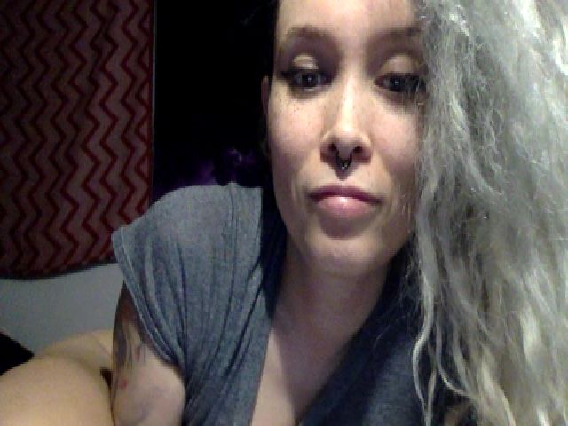 Live sex webcam photo for FRANKK_CASTLE #273883143