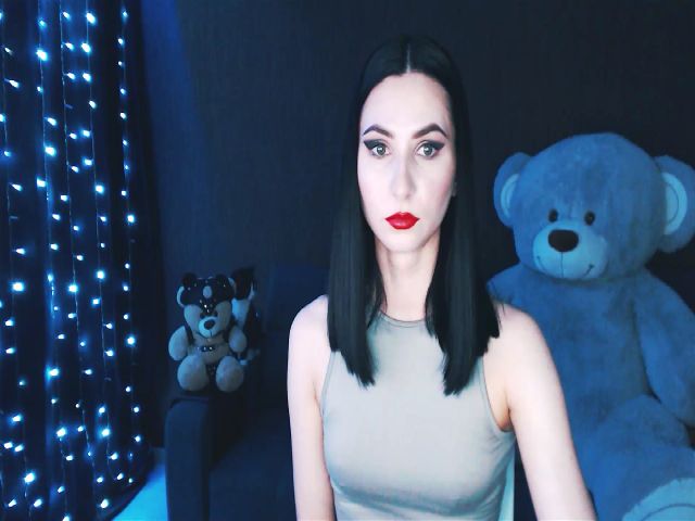 Live sex webcam photo for FrauleinMeow_ #274081747