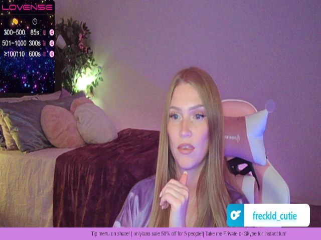 Live sex webcam photo for Freckld_Cutie #275126791