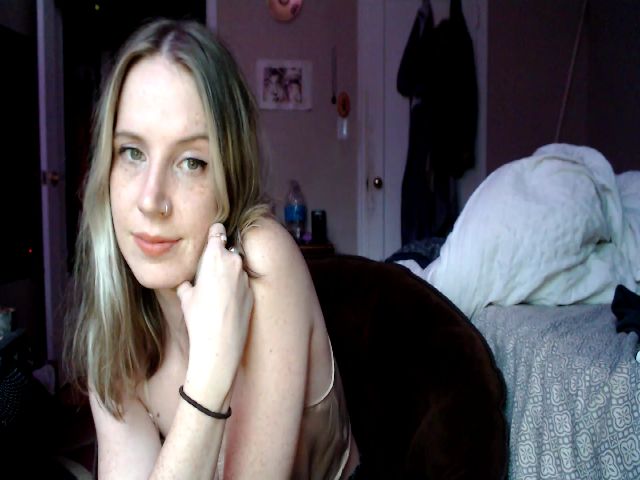 Live sex webcam photo for Freckles___ #273963944