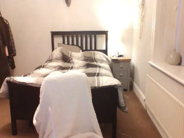 Live sex webcam photo for Frodoslaggins #273286550