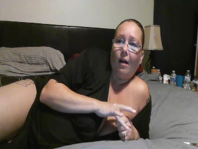 Live sex webcam photo for Frostymomma #274326825