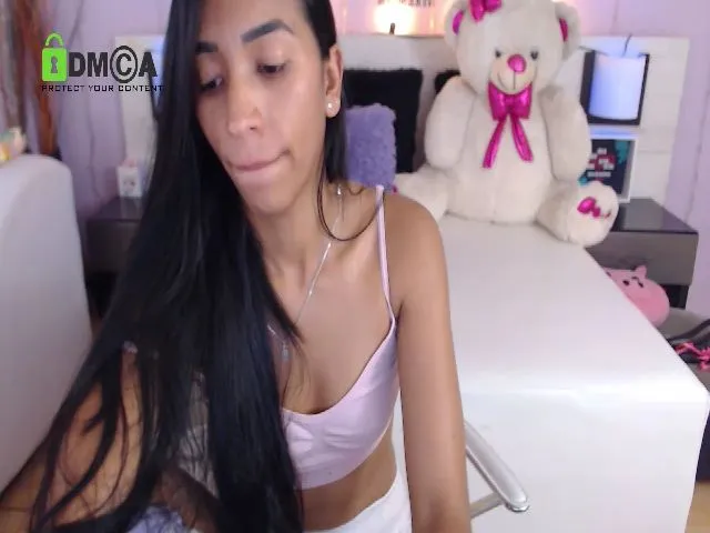 Live sex webcam photo for fyorela #272670346