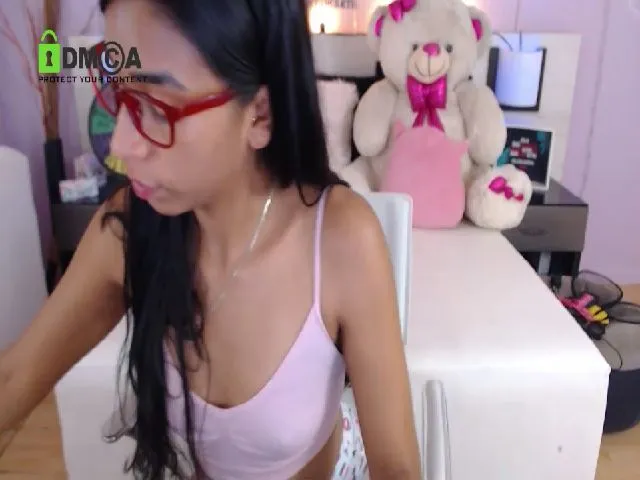 Live sex webcam photo for fyorela #272907898