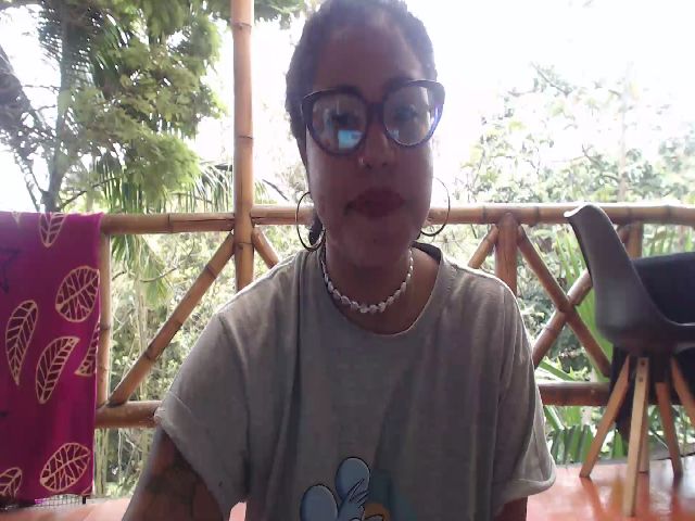 Live sex webcam photo for GABY_GOMEZ #274423960