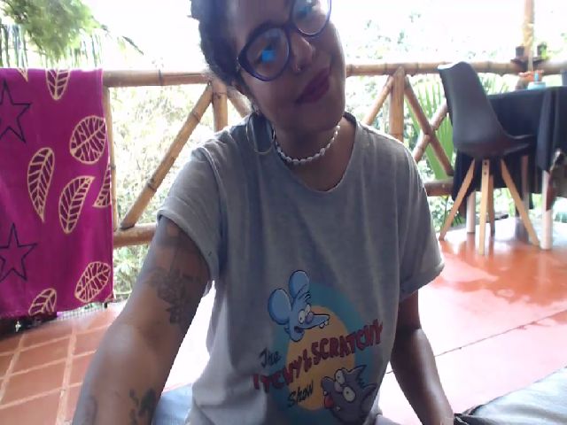 Live sex webcam photo for GABY_GOMEZ #274424085