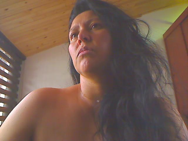 Live sex webcam photo for GIOVANA_SEX #273107523