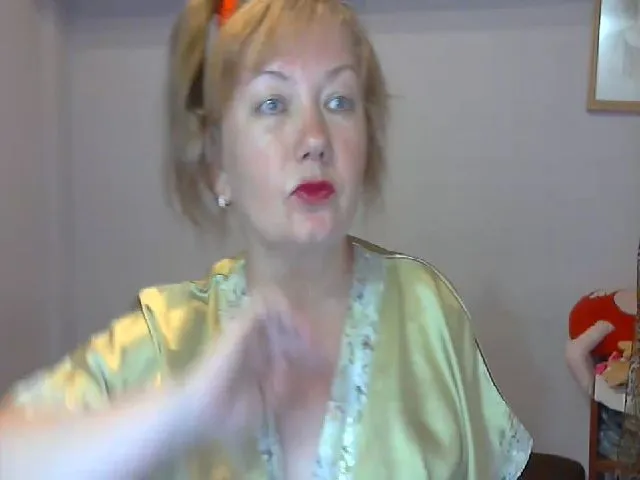 Live sex webcam photo for GabriellaHot1 #274013318