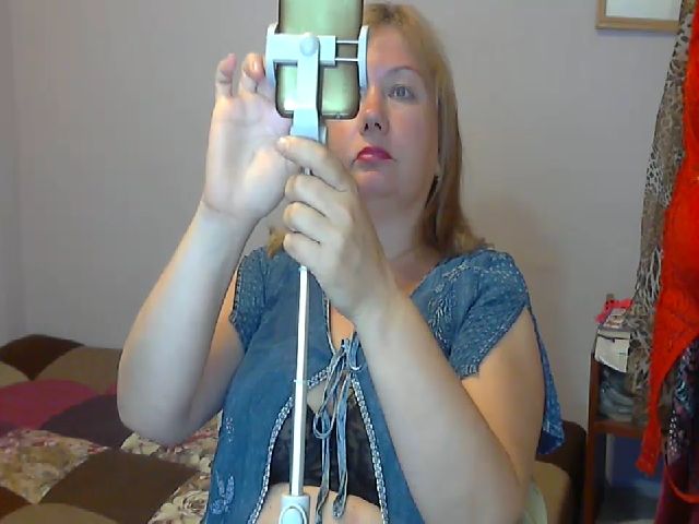 Live sex webcam photo for GabriellaHot1 #274190353