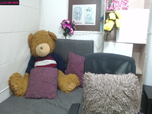 Live sex webcam photo for Gaby_speed #274423894