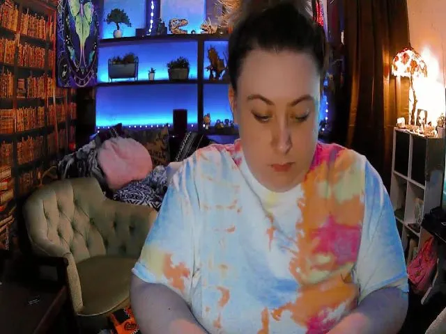 Live sex webcam photo for GamerrGoddess #273399510