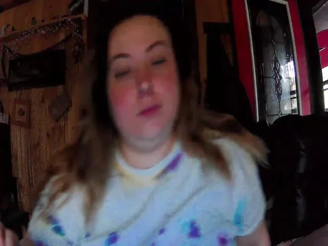 Live sex webcam photo for GamerrGoddess #273594714