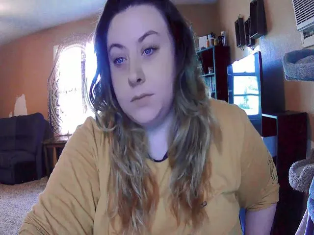 Live sex webcam photo for GamerrGoddess #274249065