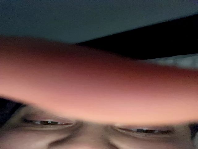 Live sex webcam photo for Geanyn #274478375