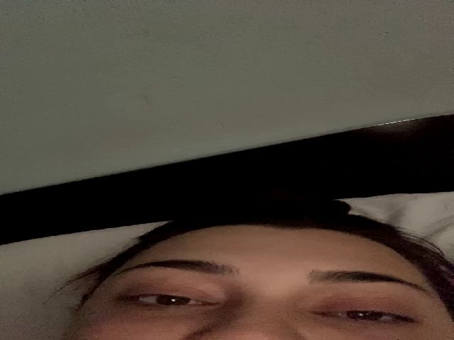 Live sex webcam photo for Geanyn #274478487