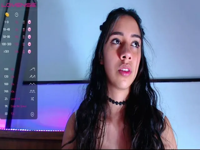 Live sex webcam photo for GemmaDangelo #272128408