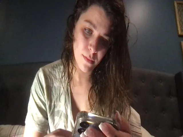 Live sex webcam photo for Gemmuh #273467873