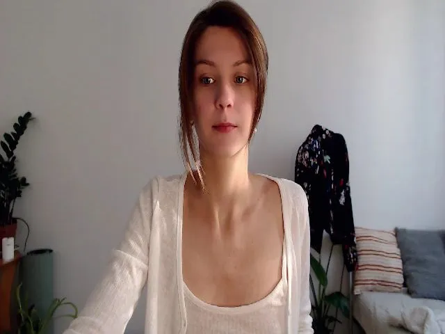 Live sex webcam photo for Gentlecontent #273527858