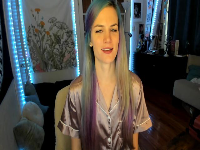 Live sex webcam photo for Gia_Hill #273925279
