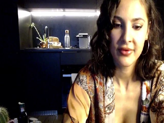 Live sex webcam photo for GiadaDi #272956183