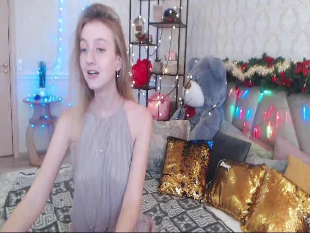 Live sex webcam photo for GinaLewis #271851219