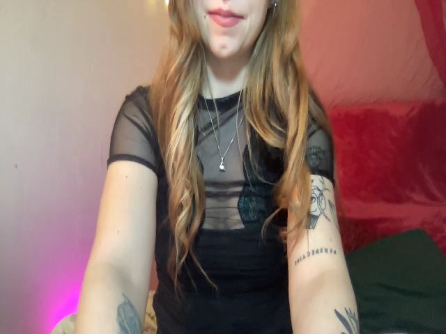 Live sex webcam photo for GinaRabbit #272473407