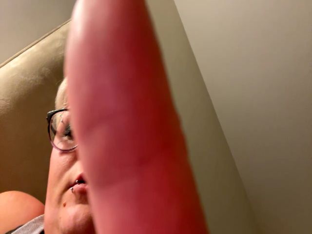 Live sex webcam photo for GinaSimms #274579562