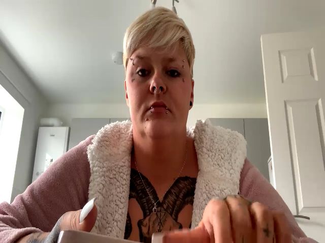 Live sex webcam photo for GinaSimms #274584045