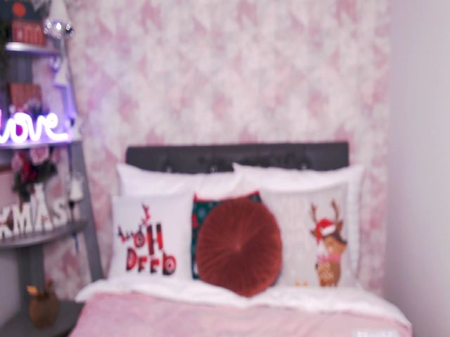 Live sex webcam photo for GinaSpade #272134490